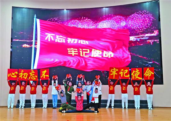 谢霆锋的摇滚实力究竟如何，听完这首《潜龙勿用》你就心里有数